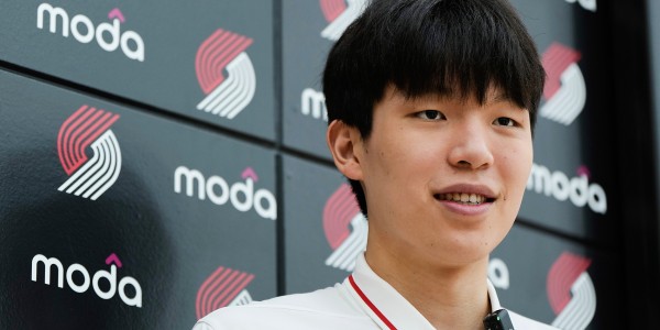 小杨带动开拓者增收5亿是否言过其实 苏群称商业价值与球场表现无关