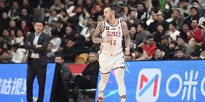 开云官网-难挽败局！约克22中9拿到28分7板8助 罚球7中7