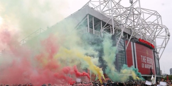 记者：曼联球迷组织计划在英超首轮举行示威，拉爵与格雷泽成目标