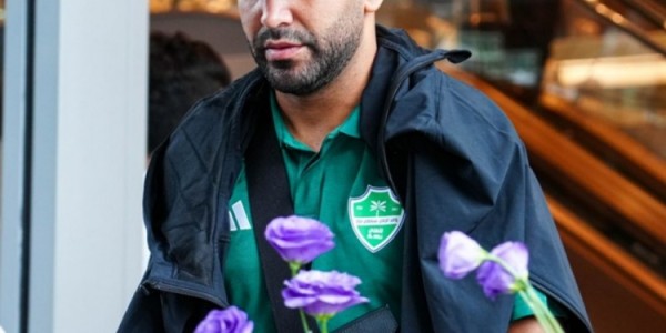 吉达国民抵达中国香港，将在沙超杯半决赛对阵卡迪西亚