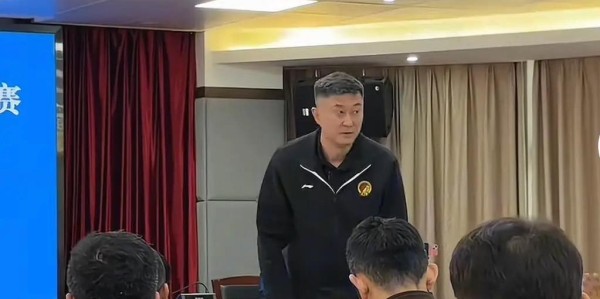 kaiyun-早上十一点！杜锋最新职位曝光，胡明轩又去医院，徐杰最新伤情