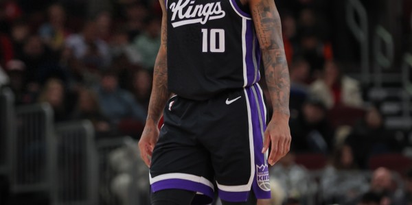 开云注册入口-威少苦等！国王116-111险胜爵士，德罗赞41+4+11+3，海耶斯16+5+8